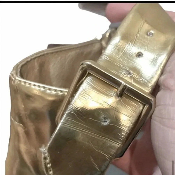 STEVE MADDEN "MARLENE-M"GOLD METALLIC/SNAKESKIN ANKLE STRAP
STILETTOS SIZe 6.5 - Picture 8 of 13